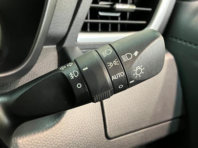 トールカスタムＧ　ＳＡ２　フルセグナビ　パノラマカメラ　ＬＥＤ衝突被害軽減ブレーキ　スマアシ２　フルセグナビ　Ｂｌｕｅｔｏｏｔｈ　ＤＶＤ再生　ＵＳＢ　パノラマカメラ　クルーズコントロール　両側電動スライドドア　ＬＥＤ　オートライト　スマートキー　エコアイドル（滋賀県）の中古車