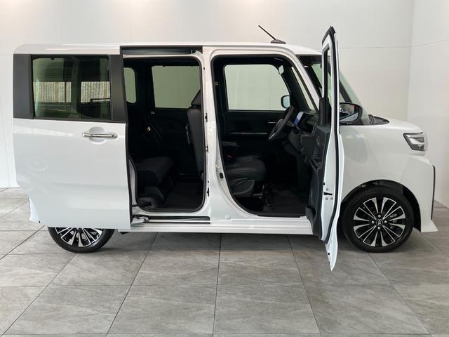 タントカスタムＲＳ　１０型ナビ　前後ドラレコ　届出済未使用車衝突被害軽減ブレーキ　コーナーセンサー　ターボ　１０型フルセグナビ　Ｂｌｕｅｔｏｏｔｈ　ＤＶＤ再生　ＵＳＢ　バックカメラ　前後ドラレコ　両側電動スライドドア　前席シートヒーター　ＬＥＤ　スマートキー（滋賀県）の中古車