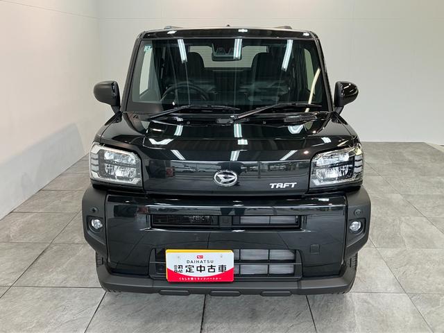 タフトＧ　レーダークルーズコントロール　届出済未使用車衝突被害軽減ブレーキ　コーナーセンサー　バックカメラ（ナビ装着時用）　前席シートヒーター　電動パーキング　スカイフィールトップ　ＬＥＤ　オートライト　オートエアコン　スマートキー　エコアイドル（滋賀県）の中古車