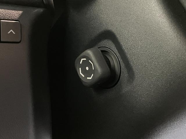 アルファードＺ　１４型コネクテッドナビ　Ｐカメラ　後席電動オットマン１４型フルセグナビ　パノラマカメラ　Ｂｌｕｅｔｏｏｔｈ　ＵＳＢ　両側パワスラ　レーダークルコン　電動リヤーゲート　パワーシート　シートヒーター＆クーラー　左右電動オートステップ（滋賀県）の中古車