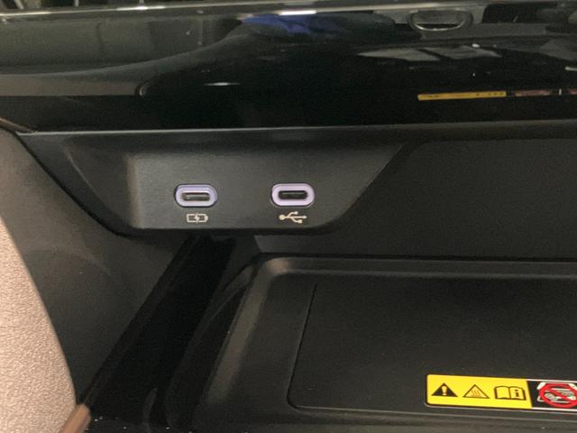アルファードＺ　１４型コネクテッドナビ　Ｐカメラ　後席電動オットマン１４型フルセグナビ　パノラマカメラ　Ｂｌｕｅｔｏｏｔｈ　ＵＳＢ　両側パワスラ　レーダークルコン　電動リヤーゲート　パワーシート　シートヒーター＆クーラー　左右電動オートステップ（滋賀県）の中古車