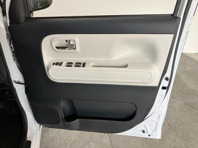 ムーヴキャンバスストライプスＧ　９型ディスプレイオーディオ　バックカメラ衝突被害軽減ブレーキ　コーナーセンサー　９型ディスプレイオーディオ　フルセグ　Ｂｌｕｅｔｏｏｔｈ　ＵＳＢ　バックカメラ　ドラレコ　両側電動スライドドア　前席シートヒーター　ＬＥＤ（滋賀県）の中古車