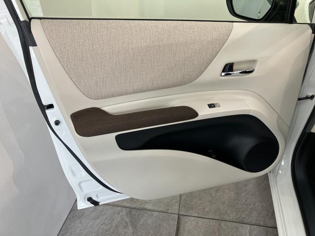 シエンタハイブリッドＧ　ワンセグナビ　バックカメラ　車検整備付トヨタセーフティセンス　ワンセグナビ　バックカメラ　Ｂｌｕｅｔｏｏｔｈ　ＥＴＣ　両側電動スライドドア　マニュアルレベリング　オートエアコン　電動格納式ミラー　スマートキー（滋賀県）の中古車