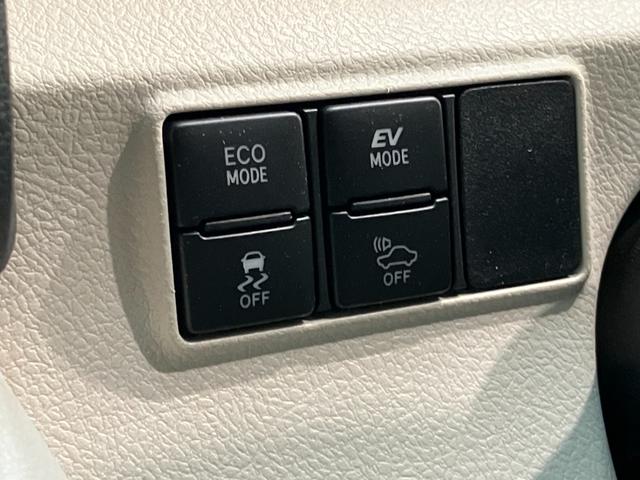 シエンタハイブリッドＧ　ワンセグナビ　バックカメラ　車検整備付トヨタセーフティセンス　ワンセグナビ　バックカメラ　Ｂｌｕｅｔｏｏｔｈ　ＥＴＣ　両側電動スライドドア　マニュアルレベリング　オートエアコン　電動格納式ミラー　スマートキー（滋賀県）の中古車