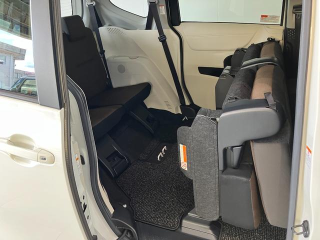 シエンタハイブリッドＧ　ワンセグナビ　バックカメラ　車検整備付トヨタセーフティセンス　ワンセグナビ　バックカメラ　Ｂｌｕｅｔｏｏｔｈ　ＥＴＣ　両側電動スライドドア　マニュアルレベリング　オートエアコン　電動格納式ミラー　スマートキー（滋賀県）の中古車