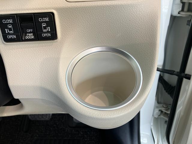 シエンタハイブリッドＧ　ワンセグナビ　バックカメラ　車検整備付トヨタセーフティセンス　ワンセグナビ　バックカメラ　Ｂｌｕｅｔｏｏｔｈ　ＥＴＣ　両側電動スライドドア　マニュアルレベリング　オートエアコン　電動格納式ミラー　スマートキー（滋賀県）の中古車