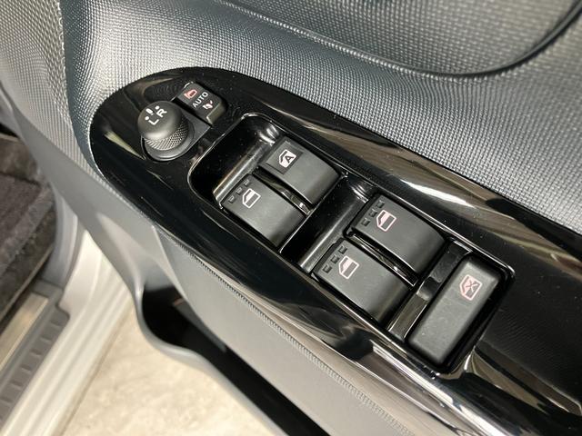 ムーヴキャンバスＧブラックインテリアＶＳ　ＳＡ３　フルセグナビ　　Ｐカメラ衝突被害軽減ブレーキ　フルセグナビ　Ｂｌｕｅｔｏｏｔｈ　ＵＳＢ　ＤＶＤ　パノラマカメラ　前後ドラレコ　両側電動スライドドア　運転席シートヒーター　ＬＥＤ　オートライト　スマートキー　エコアイドル（滋賀県）の中古車