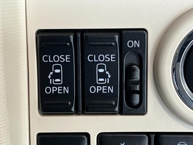 ムーヴキャンバスＧブラックインテリアＶＳ　ＳＡ３　フルセグナビ　　Ｐカメラ衝突被害軽減ブレーキ　フルセグナビ　Ｂｌｕｅｔｏｏｔｈ　ＵＳＢ　ＤＶＤ　パノラマカメラ　前後ドラレコ　両側電動スライドドア　運転席シートヒーター　ＬＥＤ　オートライト　スマートキー　エコアイドル（滋賀県）の中古車