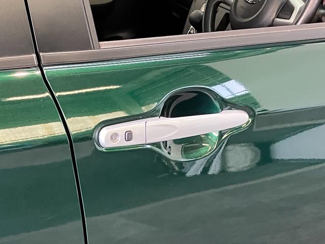 パッソモーダ　Ｓ　ワンセグナビ　バックカメラ　ＬＥＤ　車検整備付衝突被害軽減ブレーキ　スマアシ２　ワンセグナビ　バックカメラ　Ｂｌｕｅｔｏｏｔｈ　ＬＥＤヘッド　スマートキー　電動格納式ドアミラー　オートエアコン　エコアイドル（滋賀県）の中古車