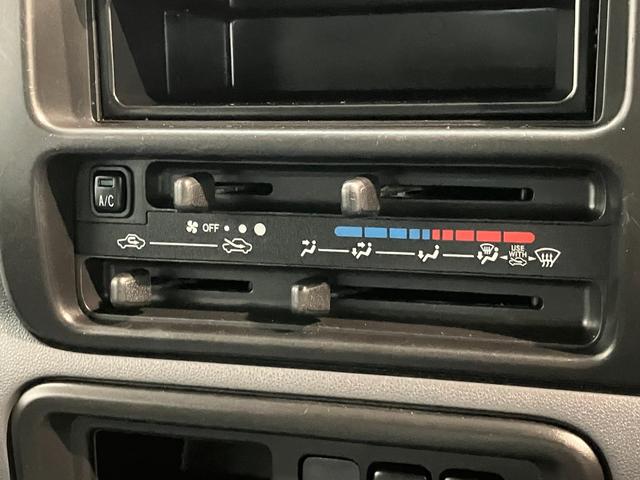 ハイゼットカーゴＤＸ　パートタイム４ＷＤ　ドラレコ　ＥＴＣ　キーレスパートタイム４ＷＤ　ＡＭ／ＦＭラジオ　ドラレコ　ＥＴＣ　キーレスエントリー　前席パワーウィンドウ　両側スライドドア（滋賀県）の中古車