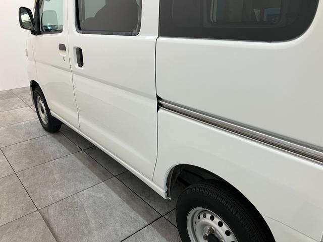 ハイゼットカーゴＤＸ　パートタイム４ＷＤ　ドラレコ　ＥＴＣ　キーレスパートタイム４ＷＤ　ＡＭ／ＦＭラジオ　ドラレコ　ＥＴＣ　キーレスエントリー　前席パワーウィンドウ　両側スライドドア（滋賀県）の中古車