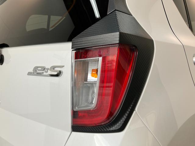 ミライースＸ　ＳＡIII　フルセグナビ　バックカメラ　コーナーセンサー衝突被害軽減ブレーキ　コーナーセンサー　フルセグナビ　バックカメラ　ＤＶＤ再生　Ｂｌｕｅｔｏｏｔｈ　ＵＳＢ　ＬＥＤライト　オートライト　マニュアルレベリング　マニュアルエアコン　キーレスエントリー（滋賀県）の中古車