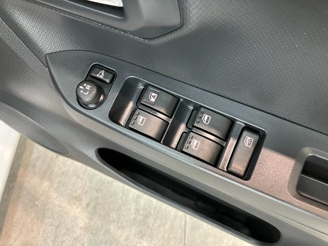 ミライースＸ　ＳＡIII　フルセグナビ　バックカメラ　コーナーセンサー衝突被害軽減ブレーキ　コーナーセンサー　フルセグナビ　バックカメラ　ＤＶＤ再生　Ｂｌｕｅｔｏｏｔｈ　ＵＳＢ　ＬＥＤライト　オートライト　マニュアルレベリング　マニュアルエアコン　キーレスエントリー（滋賀県）の中古車