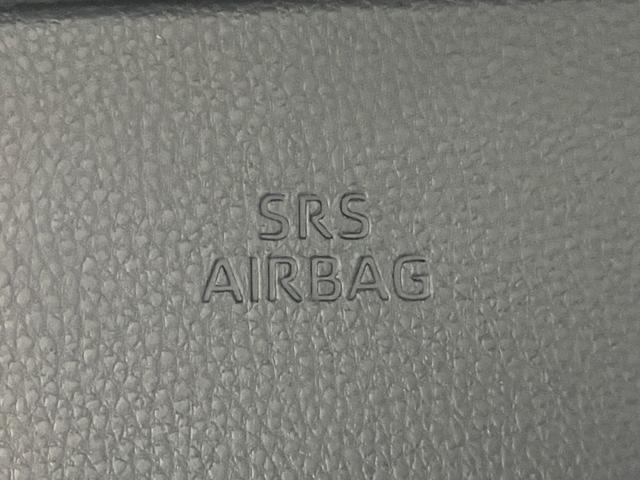 ヴォクシーＳ−Ｚ　１０型フルセグナビ　バックカメラ　レーダークルコン衝突被害軽減ブレーキ　１０．５型フルセグナビ　バックカメラ　Ｂｌｕｅｔｏｏｔｈ　ＵＳＢ　両側パワスラ　ドラレコ　左側ユニバーサルステップ　レーダークルーズコントロール　シートヒーター　ダブルエアコン（滋賀県）の中古車