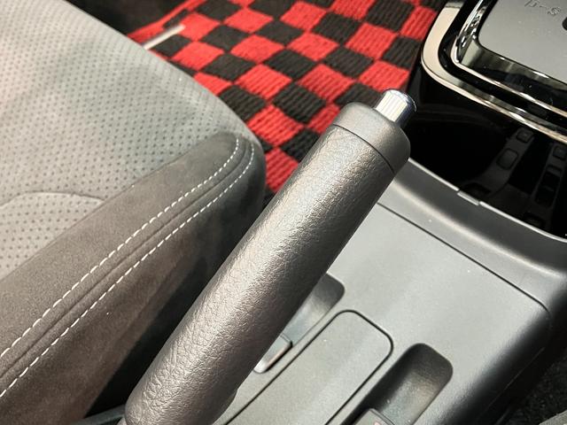 コペンＧＲスポーツ　フルセグナビ　ＢＢＳアルミ　レカロシートＧＲ専用サスペンション　フルセグナビ　ＤＶＤ　Ｂｌｕｅｔｏｏｔｈ　ＵＳＢ　ドライブレコーダ−　ＭＯＭＯ製ハンドル　レカロシート　ＢＢＳ製アルミホイール　シートヒーター　ＬＥＤ　オートライト　ドラレコ（滋賀県）の中古車