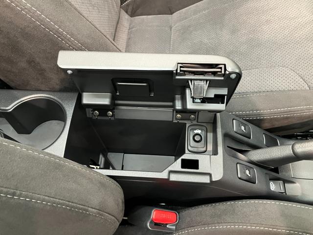 コペンＧＲスポーツ　フルセグナビ　ＢＢＳアルミ　レカロシートＧＲ専用サスペンション　フルセグナビ　ＤＶＤ　Ｂｌｕｅｔｏｏｔｈ　ＵＳＢ　ドライブレコーダ−　ＭＯＭＯ製ハンドル　レカロシート　ＢＢＳ製アルミホイール　シートヒーター　ＬＥＤ　オートライト　ドラレコ（滋賀県）の中古車