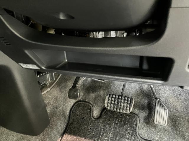タントカスタムＸスマートセレクションＳＡ　フルセグナビ　車検整備付衝突被害軽減ブレーキ　スマアシ１　フルセグナビ　バックカメラ　ＤＶＤ再生　Ｂｌｕｅｔｏｏｔｈ　ＵＳＢ　左側電動スライドドア　スマートキー　オートエアコン　ＬＥＤヘッドライト　オートライト（滋賀県）の中古車