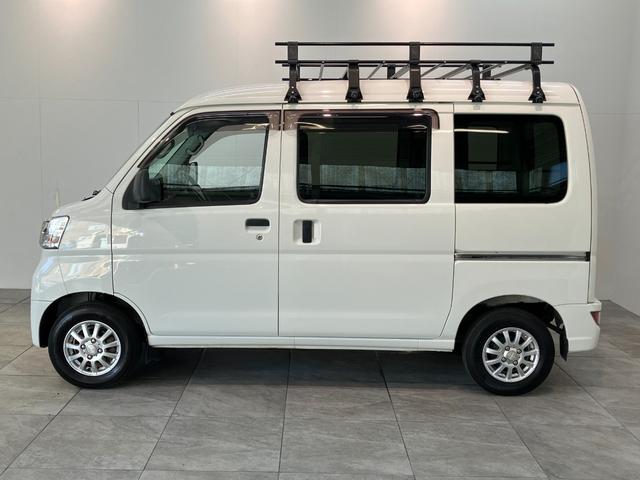 ハイゼットカーゴデラックスSA3 AT車 キーレス 前席パワーウインドウ衝突被害軽減ブレーキ スマアシ3 キーレスエントリー ETC車載器 前席パワーウインドウ AM/FMステレオ 両側スライドドア オートライト エコアイドル ルーフキャリア(滋賀県)の中古車