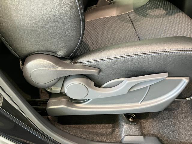 タントカスタムＲＳ　ターボ　両側電動スライドドア　届出済未使用車衝突被害軽減ブレーキ　コーナーセンサー　ターボ　バックカメラ（ナビ装着時用）　両側電動スライドドア　前席シートヒーター　電動パーキングブレーキ　ＬＥＤ　オートライト　オートエアコン　スマートキー（滋賀県）の中古車