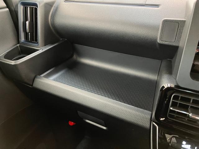 タントカスタムＲＳ　ターボ　両側電動スライドドア　届出済未使用車衝突被害軽減ブレーキ　コーナーセンサー　ターボ　バックカメラ（ナビ装着時用）　両側電動スライドドア　前席シートヒーター　電動パーキングブレーキ　ＬＥＤ　オートライト　オートエアコン　スマートキー（滋賀県）の中古車
