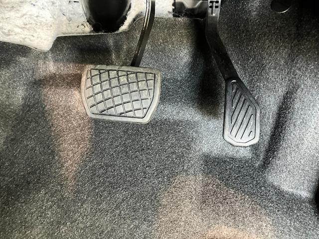 タントカスタムＲＳ　ターボ　両側電動スライドドア　届出済未使用車衝突被害軽減ブレーキ　コーナーセンサー　ターボ　バックカメラ（ナビ装着時用）　両側電動スライドドア　前席シートヒーター　電動パーキングブレーキ　ＬＥＤ　オートライト　オートエアコン　スマートキー（滋賀県）の中古車