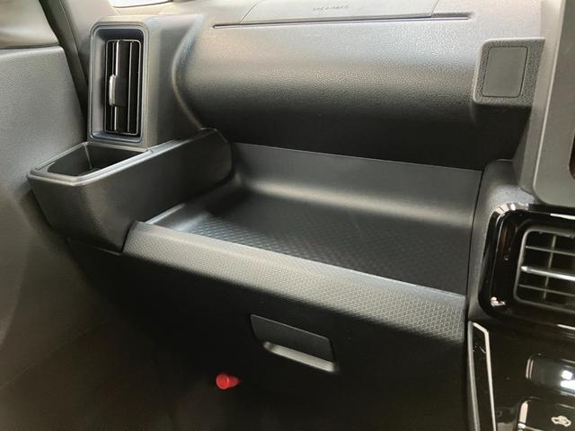 タントカスタムＲＳ　ターボ　両側電動スライドドア　届出済未使用車衝突被害軽減ブレーキ　コーナーセンサー　ターボ　バックカメラ（ナビ装着時用）　両側電動スライドドア　前席シートヒーター　電動パーキングブレーキ　ＬＥＤ　オートライト　オートエアコン　エコアイドル（滋賀県）の中古車
