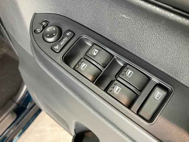 タントＸ　左側電動スライドドア　シートヒーター　届出済未使用車衝突被害軽減ブレーキ　コーナーセンサー　バックカメラ（ナビ装着時用）　左側電動スライドドア　前席シートヒーター　電動パーキングブレーキ　ＬＥＤ　オートライト　オートエアコン　スマートキー　エコアイドル（滋賀県）の中古車