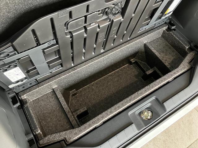 タントＸ　左側電動スライドドア　シートヒーター　届出済未使用車衝突被害軽減ブレーキ　コーナーセンサー　バックカメラ（ナビ装着時用）　左側電動スライドドア　前席シートヒーター　電動パーキングブレーキ　ＬＥＤ　オートライト　オートエアコン　スマートキー　エコアイドル（滋賀県）の中古車