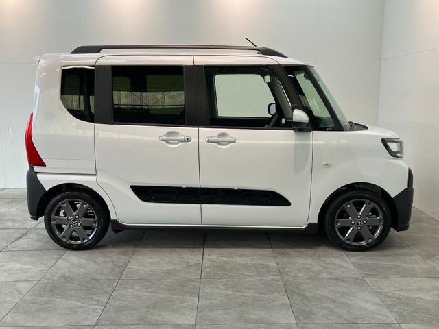 タントファンクロスターボ　ディスプレイオーディオ　届出済未使用車衝突被害軽減ブレーキ　　コーナーセンサー　９型ディスプレイオーディオ　フルセグ　Ｂｌｕｅｔｏｏｔｈ　ＵＳＢ　バックカメラ　両側電動スライドドア　前席シートヒーター　ＬＥＤ　オートライト　スマートキー（滋賀県）の中古車