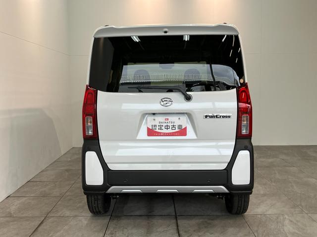 タントファンクロスターボ　ディスプレイオーディオ　届出済未使用車衝突被害軽減ブレーキ　　コーナーセンサー　９型ディスプレイオーディオ　フルセグ　Ｂｌｕｅｔｏｏｔｈ　ＵＳＢ　バックカメラ　両側電動スライドドア　前席シートヒーター　ＬＥＤ　オートライト　スマートキー（滋賀県）の中古車