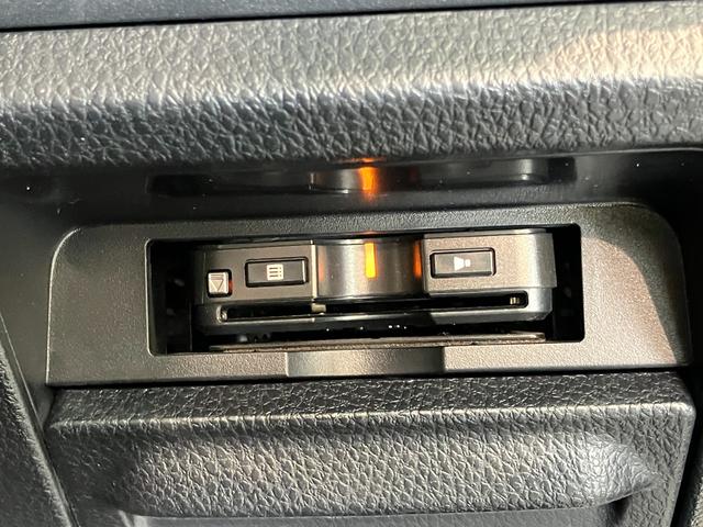 ノアＸ車いす仕様車スロープタイプ１　フルセグナビ　バックカメラ福祉車両　トヨタセーフティセンス　９型フルセグナビ　バックカメラ　ＥＴＣ　前後ドラレコ　ＤＶＤ再生　Ｂｌｕｅｔｏｏｔｈ　ＵＳＢ　クルーズコントロール　両側電動スライドドア　ダブルエアコン　スマートキー（滋賀県）の中古車
