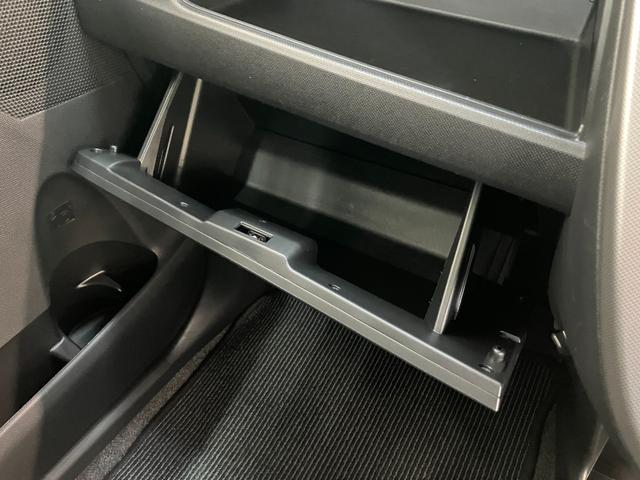 ムーヴカスタム　Ｘリミテッド　ワンセグナビ　バックカメラ　ＬＥＤ衝突被害軽減ブレーキ　スマアシ　ワンセグナビ　バックカメラ　ＵＳＢ　ＥＴＣ　ＬＥＤヘッドライト　オートライト　電動格納式ミラー　オートエアコン　スマートキー　エコアイドル（滋賀県）の中古車