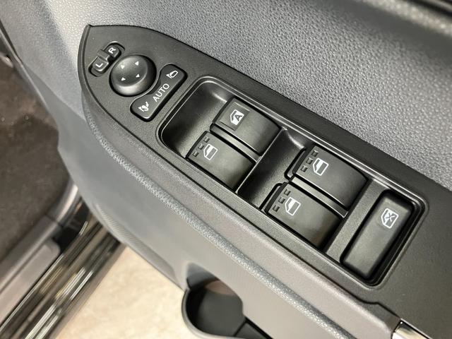 タントカスタムＲＳ　ターボ　両側電動スライドドア　届出済未使用車衝突被害軽減ブレーキ　コーナーセンサー　ターボ　バックカメラ（ナビ装着時用）　両側電動スライドドア　前席シートヒーター　電動パーキングブレーキ　ＬＥＤ　オートライト　オートエアコン　スマートキー（滋賀県）の中古車