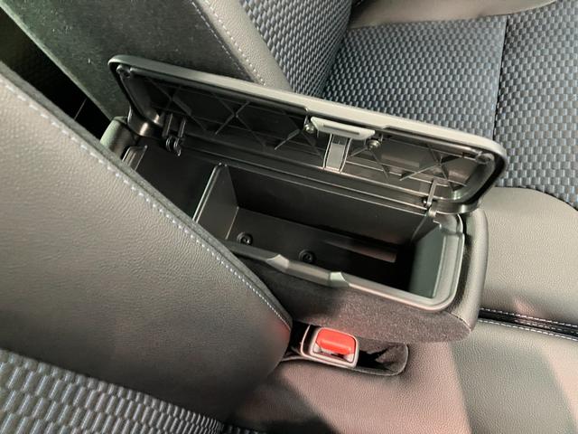 タントカスタムＲＳ　ターボ　両側電動スライドドア　届出済未使用車衝突被害軽減ブレーキ　コーナーセンサー　ターボ　バックカメラ（ナビ装着時用）　両側電動スライドドア　前席シートヒーター　電動パーキングブレーキ　ＬＥＤ　オートライト　オートエアコン　スマートキー（滋賀県）の中古車