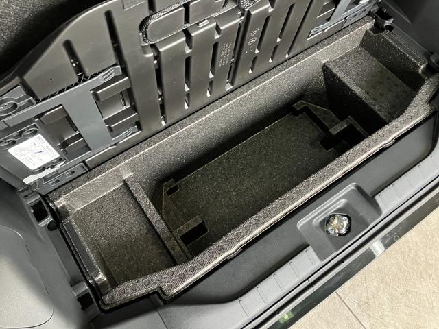タントカスタムＲＳ　ターボ　両側電動スライドドア　届出済未使用車衝突被害軽減ブレーキ　コーナーセンサー　ターボ　バックカメラ（ナビ装着時用）　両側電動スライドドア　前席シートヒーター　電動パーキングブレーキ　ＬＥＤ　オートライト　オートエアコン　スマートキー（滋賀県）の中古車