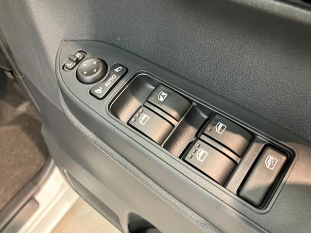 タントＸ　左側電動スライドドア　シートヒーター　届出済未使用車衝突被害軽減ブレーキ　コーナーセンサー　バックカメラ（ナビ装着時用）　左側電動スライドドア　前席シートヒーター　電動パーキングブレーキ　ＬＥＤ　オートライト　オートエアコン　スマートキー　エコアイドル（滋賀県）の中古車