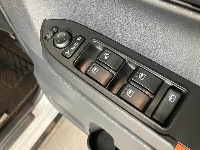 タントファンクロス　両側電動スライドドア　シートヒーター　ＬＥＤ衝突被害軽減ブレーキ　コーナーセンサー　バックカメラ（ナビ装着時用）　両側電動スライドドア　前席シートヒーター　電動パーキングブレーキ　ＬＥＤ　オートライト　オートエアコン　スマートキー　エコアイドル（滋賀県）の中古車