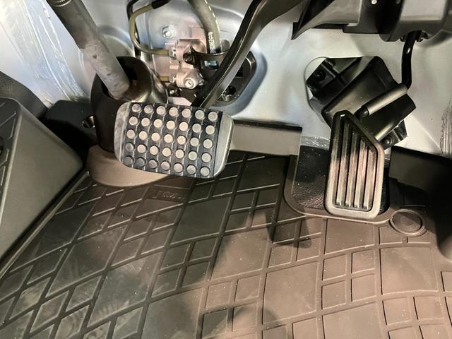 ハイゼットトラックジャンボエクストラ　４ＷＤ　ディスプレイオーディオ　ドラレコ衝突被害軽減ブレーキ　コーナーセンサー　パートタイム４ＷＤ　デフロック　ＬＥＤ　スマートキー　パワーウインドウ　荷台作業灯　９型ディスプレイオーディオ　フルセグ　ドラレコ　Ｂｌｕｅｔｏｏｔｈ　ＵＳＢ（滋賀県）の中古車