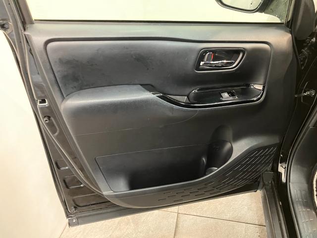 ノアハイブリッドＳｉ　ＷｘＢ２　９型フルセグナビ　前後ドラレコトヨタセーフティセンス　フルセグナビ　ＤＶＤ　Ｂｌｕｅｔｏｏｔｈ　ＵＳＢ　ＥＴＣ　デジタルインナーミラー機能付き社外前後ドラレコ　両側パワスラ　クルーズコントロール　シートヒーター　コーナーセンサー（滋賀県）の中古車