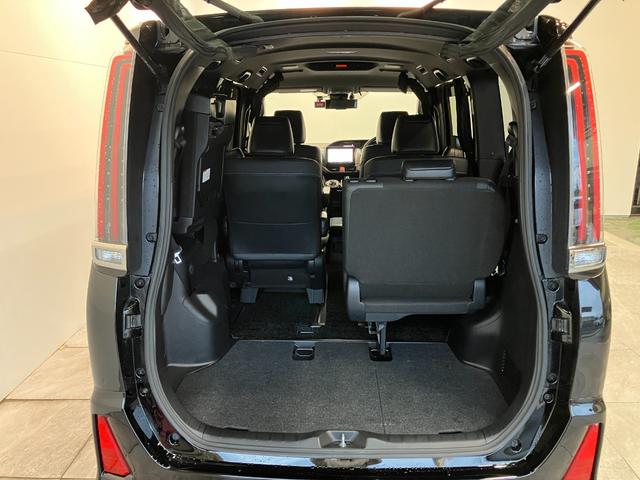 ノアハイブリッドＳｉ　ＷｘＢ２　９型フルセグナビ　前後ドラレコトヨタセーフティセンス　フルセグナビ　ＤＶＤ　Ｂｌｕｅｔｏｏｔｈ　ＵＳＢ　ＥＴＣ　デジタルインナーミラー機能付き社外前後ドラレコ　両側パワスラ　クルーズコントロール　シートヒーター　コーナーセンサー（滋賀県）の中古車