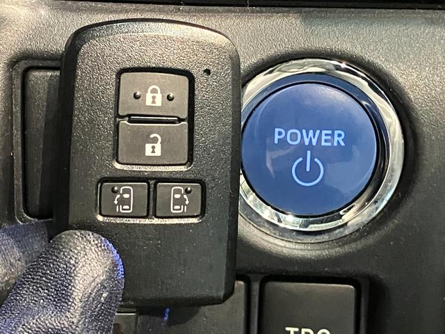 ノアハイブリッドＳｉ　ＷｘＢ２　９型フルセグナビ　前後ドラレコトヨタセーフティセンス　フルセグナビ　ＤＶＤ　Ｂｌｕｅｔｏｏｔｈ　ＵＳＢ　ＥＴＣ　デジタルインナーミラー機能付き社外前後ドラレコ　両側パワスラ　クルーズコントロール　シートヒーター　コーナーセンサー（滋賀県）の中古車