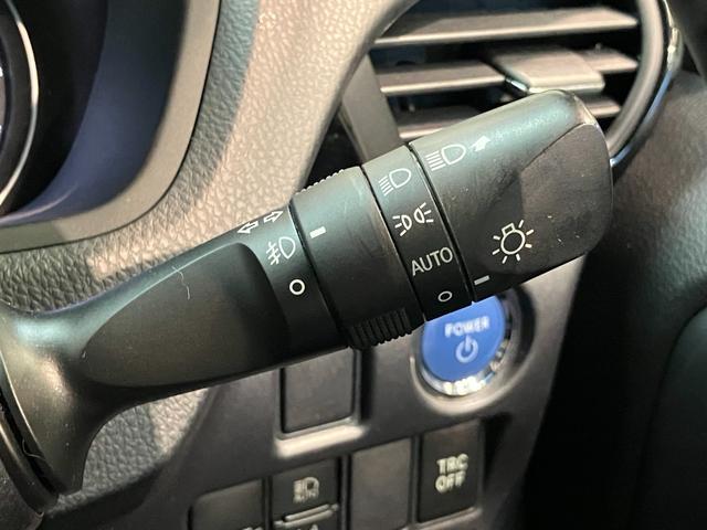 ノアハイブリッドＳｉ　ＷｘＢ２　９型フルセグナビ　前後ドラレコトヨタセーフティセンス　フルセグナビ　ＤＶＤ　Ｂｌｕｅｔｏｏｔｈ　ＵＳＢ　ＥＴＣ　デジタルインナーミラー機能付き社外前後ドラレコ　両側パワスラ　クルーズコントロール　シートヒーター　コーナーセンサー（滋賀県）の中古車