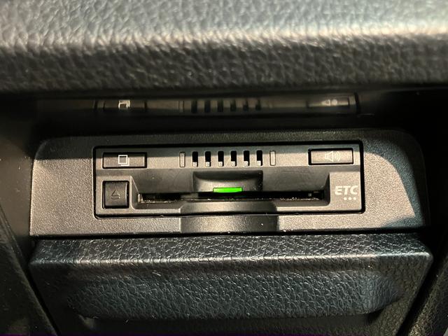 ノアハイブリッドＳｉ　ＷｘＢ２　９型フルセグナビ　前後ドラレコトヨタセーフティセンス　フルセグナビ　ＤＶＤ　Ｂｌｕｅｔｏｏｔｈ　ＵＳＢ　ＥＴＣ　デジタルインナーミラー機能付き社外前後ドラレコ　両側パワスラ　クルーズコントロール　シートヒーター　コーナーセンサー（滋賀県）の中古車