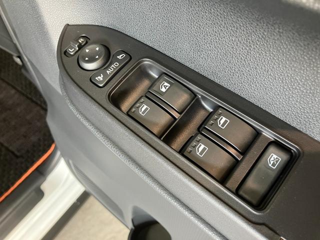 タントファンクロスターボ　１０型フルセグナビ　パノラマカメラ衝突被害軽減ブレーキ　コーナーセンサー　１０型フルセグナビ　Ｂｌｕｅｔｏｏｔｈ　ＤＶＤ　ＵＳＢ　パノラマカメラ　両側パワスラ　前席シートヒーター　ＬＥＤ　オートライト　レーダークルコン　スマートキー（滋賀県）の中古車