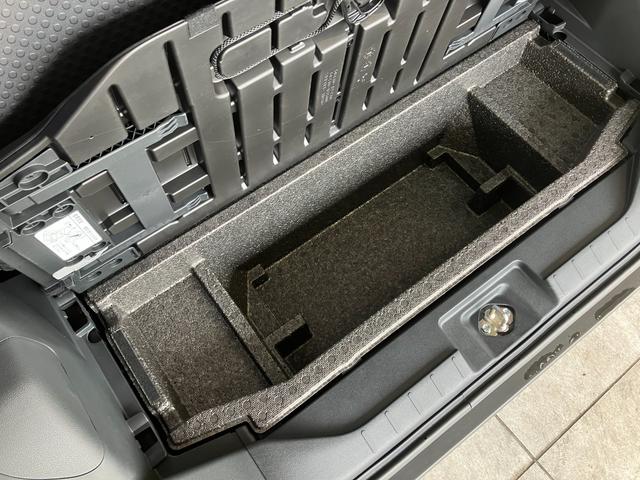 タントファンクロスターボ　９型ディスプレイオーディオ衝突被害軽減ブレーキ　コーナーセンサー　９型ディスプレイオーディオ　フルセグ　Ｂｌｕｅｔｏｏｔｈ　ＵＳＢ　バックカメラ　両側電動スライドドア　前席シートヒーター　ＬＥＤ　オートライト　スマートキー（滋賀県）の中古車