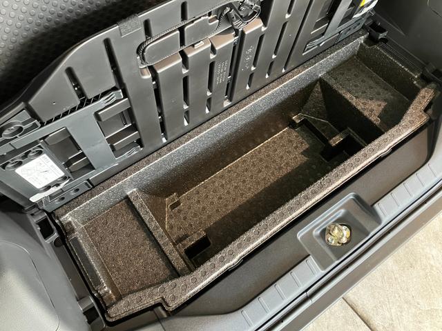タントファンクロスターボ　ディスプレイオーディオ　届出済未使用車衝突被害軽減ブレーキ　コーナーセンサー　９型ディスプレイオーディオ　フルセグ　Ｂｌｕｅｔｏｏｔｈ　ＵＳＢ　バックカメラ　両側電動スライドドア　前席シートヒーター　ＬＥＤ　オートライト　スマートキー（滋賀県）の中古車