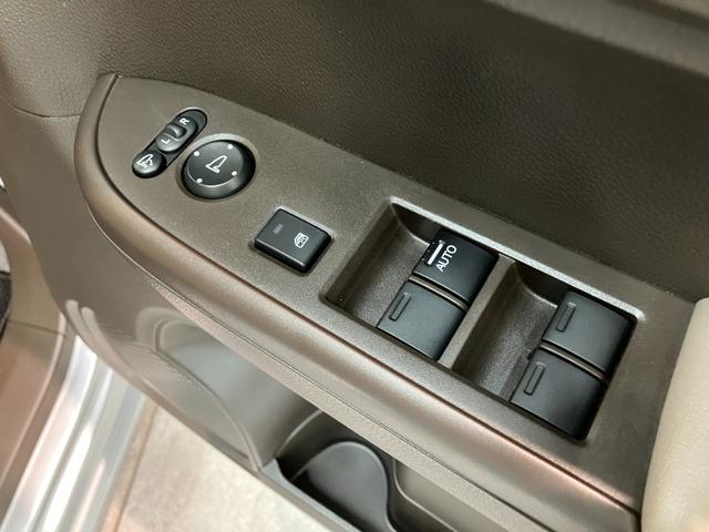 N−WGNGホンダセンシング ナビ スマートキー レーダークルコンフロントワイドビューカメラ(ホンダセンシング) ナビ Bluetooth USB ETC レーダークルーズコントロール オートライト オートエアコン スマートキー 電動格納式ドアミラー(滋賀県)の中古車