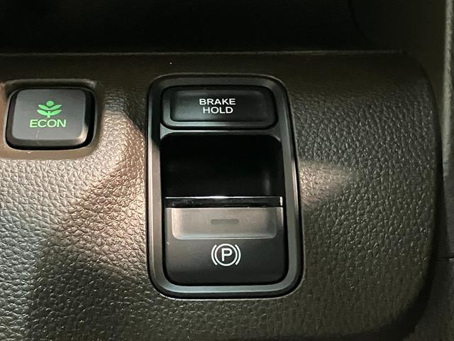 N−WGNGホンダセンシング ナビ スマートキー レーダークルコンフロントワイドビューカメラ(ホンダセンシング) ナビ Bluetooth USB ETC レーダークルーズコントロール オートライト オートエアコン スマートキー 電動格納式ドアミラー(滋賀県)の中古車