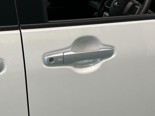タントＸ　両側電動スライドドア　シートヒーター　届出済未使用車衝突被害軽減ブレーキ　コーナーセンサー　バックカメラ（ナビ装着時用）　両側電動スライドドア　前席シートヒーター　電動パーキングブレーキ　ＬＥＤ　オートライト　オートエアコン　スマートキー　エコアイドル（滋賀県）の中古車