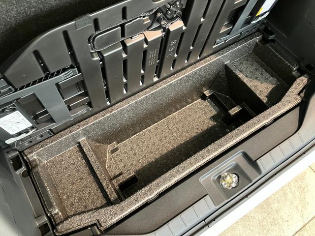 タントＸ　両側電動スライドドア　シートヒーター　届出済未使用車衝突被害軽減ブレーキ　コーナーセンサー　バックカメラ（ナビ装着時用）　両側電動スライドドア　前席シートヒーター　電動パーキングブレーキ　ＬＥＤ　オートライト　オートエアコン　スマートキー　エコアイドル（滋賀県）の中古車